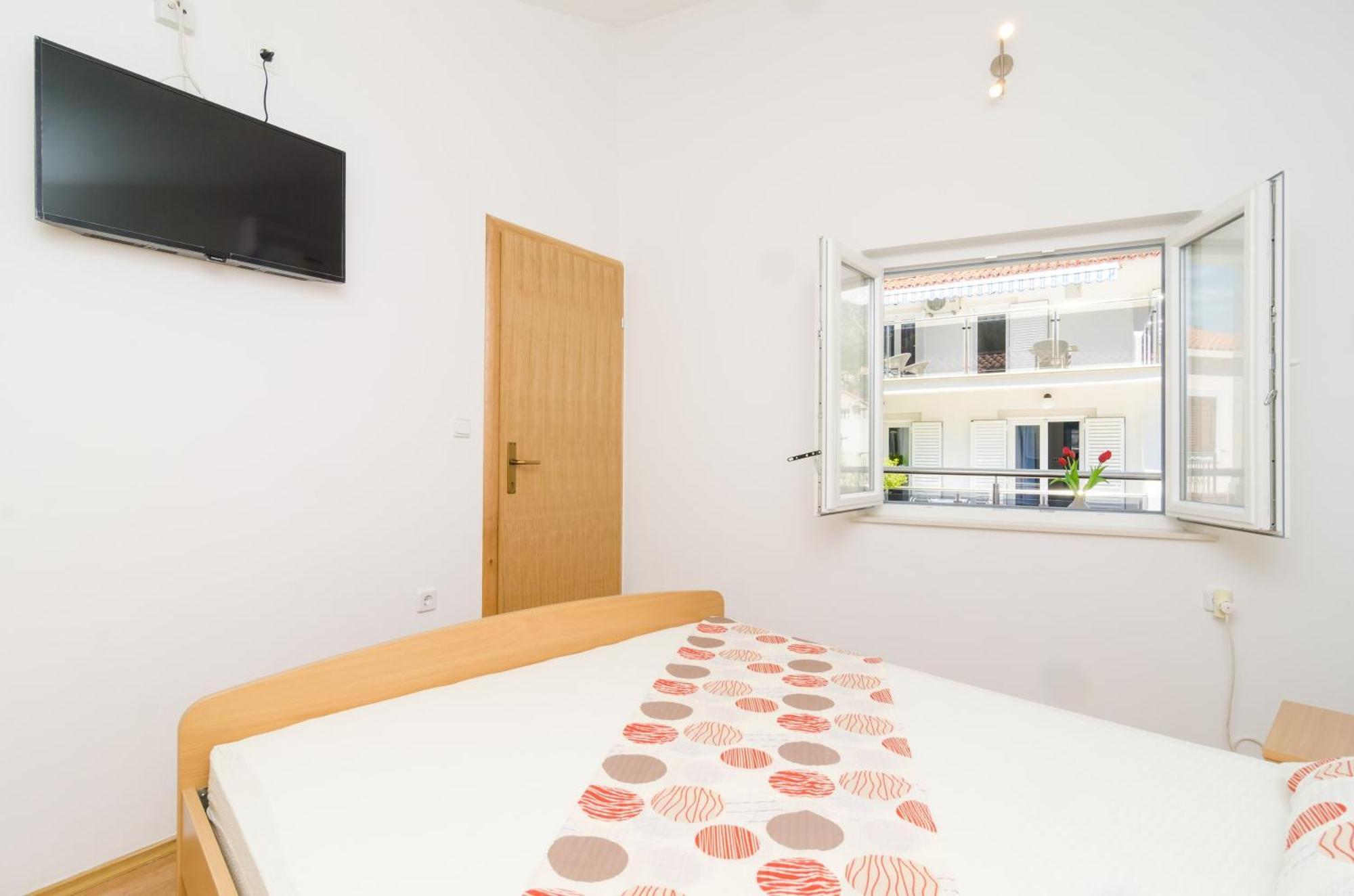 Rooms & Apartments Barisic Mlini Ruang foto