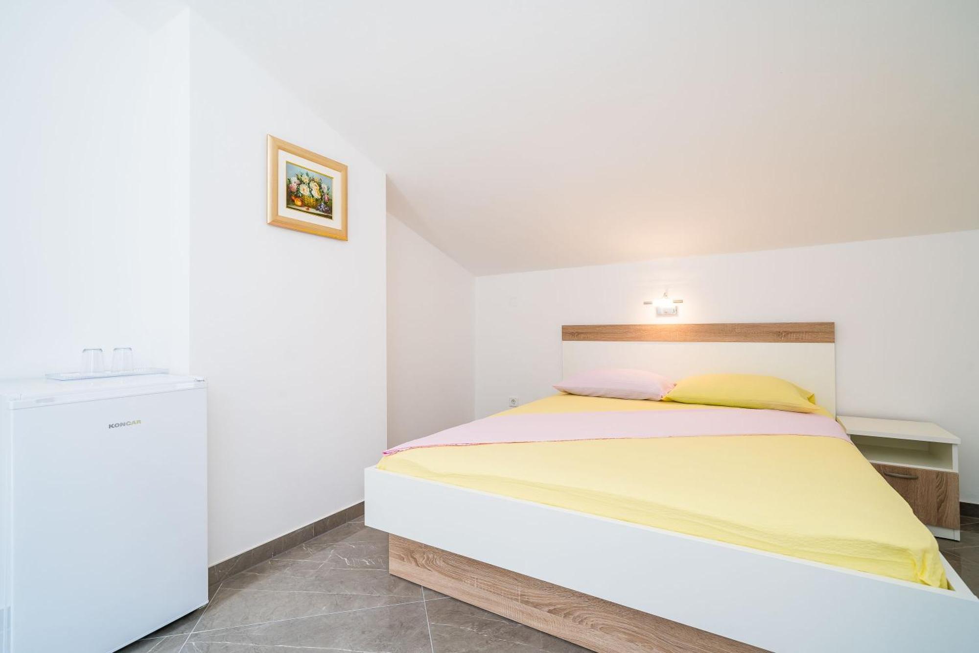 Rooms & Apartments Barisic Mlini Ruang foto